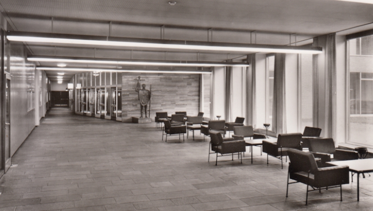 vmp8-1940-1959-733x414 Foyer VMP 8 früher