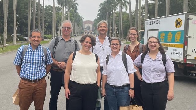 Gruppenbild Taiwan Delegation mit Kolleg:innen der Indiana University