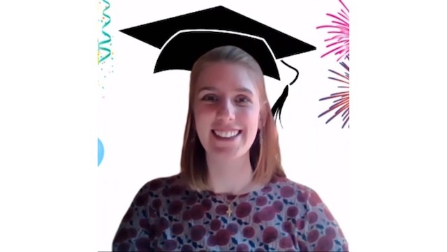 Carin Wöhlke mit digitalem Doktorhut