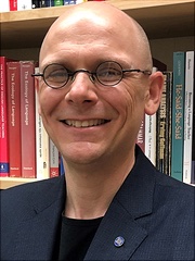 Porträt von Francis M. Hult