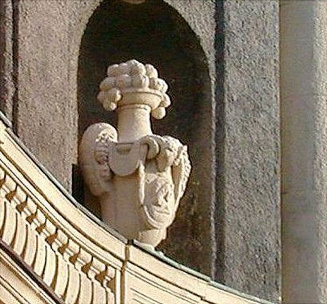 Detail Hauptgebäude