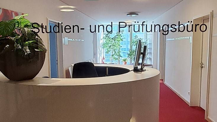 Der Eingangsbereich des Studienbüros Erziehungswissenschaft