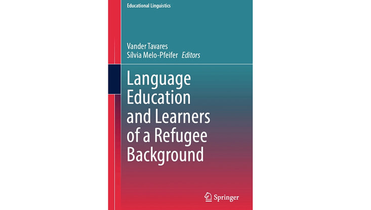 Buch Cover "Language Education and Learners of a Refugee Background" von Vander Tavares und Silvia Melo-Pfeifer. Springer Verlag, Educational Linguistics, Farbverlauf von rot, lila und blau