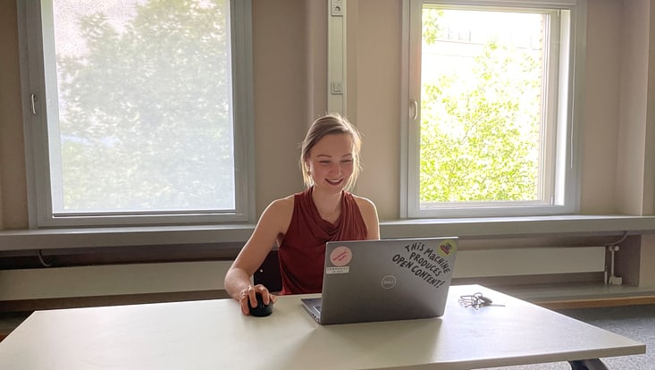 Maya Persico presenting virtually at CSCL conference 2026