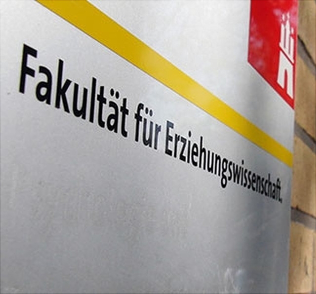 Wortmarke der Fakultät für Erziehungswissenschaft