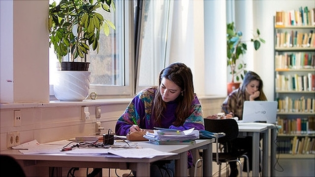 Studentinnen beim Lernen