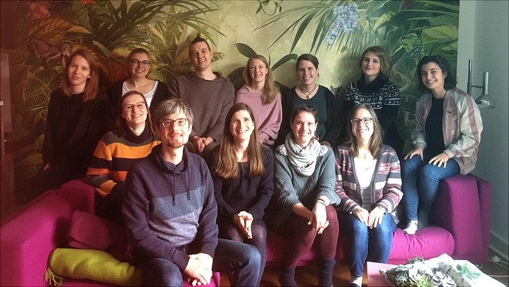 Gruppenbild der Arbeitsgruppe auf der Weihnachtsfeier