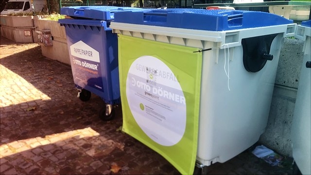 Greenpoint an Müllcontainer