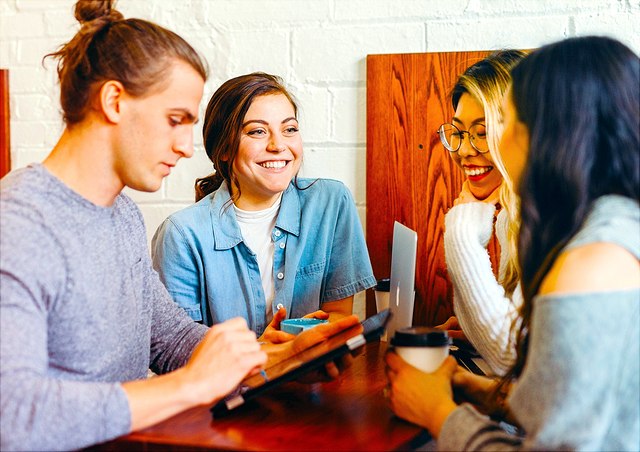 en-brooke-cagle-unsplash-academics-coloured640x452 Group of students talking