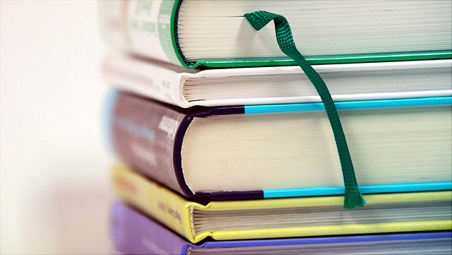 gestapelte Bücher