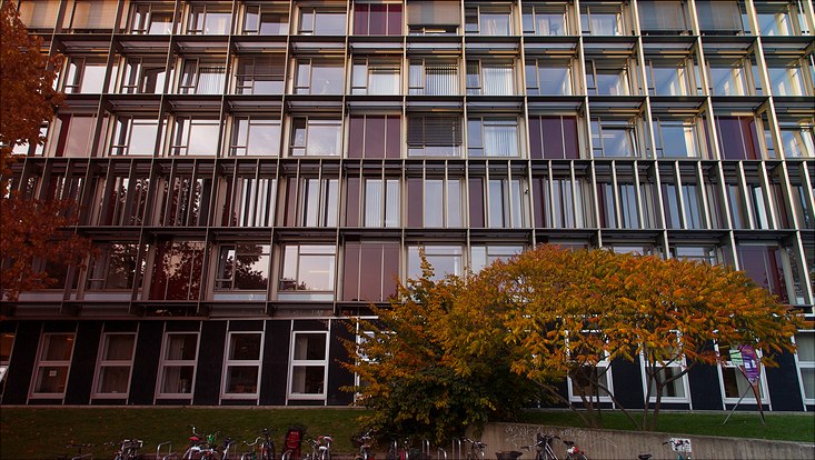 Gebäudeansicht Fakultät für Erziehungswissenchaft VMP 8