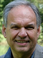 Profilbild von Univ.-Prof. Dr. Michael Moxter.