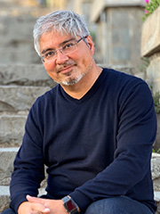 Dr. Michael Oliva Córdoba