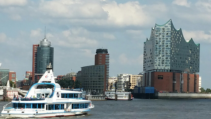 Hamburg Blick auf Hafensymphonie