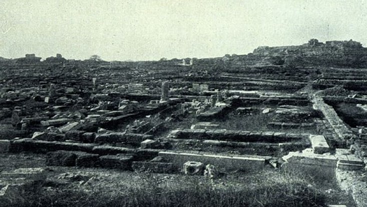 Hellenistisches Peristyl, von Osten
