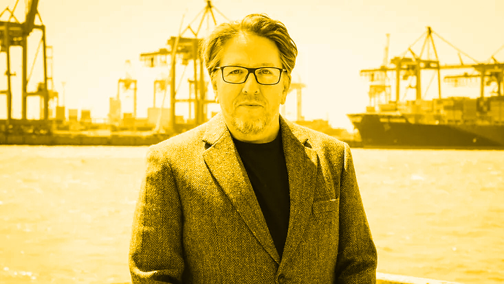 Thorsten Logge mit gelbem Filter