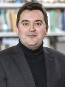 Dr. Sead Porobić