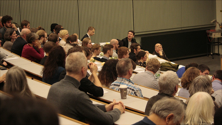 2018-01-31-cen-ceremony--l wolf-733x414_25 Mitglieder auf CEN Absolventenfeier