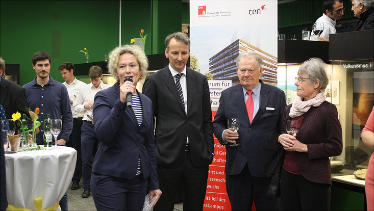 2018-01-31-cen-ceremony-l wolf-733x414_34 CEN Absolventenfeier