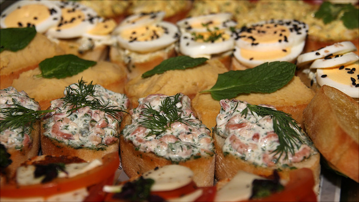 2018-01-31-cen-ceremony-t wasilweski-733x414_29 Essen auf CEN Absolventenfeier