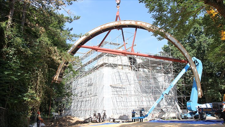 Restaurierung der Sternwarte: Heute werden die Spaltklappen der Refraktorkuppel abgehoben