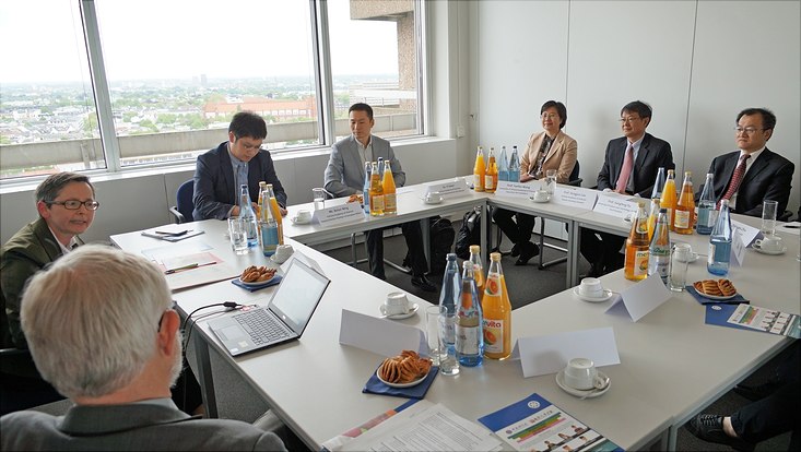 Chinesische Delegation zu Gast an der Fakultät MIN Chinesische Delegation zu Gast an der Fakultät MIN