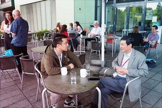 coffee break 540x360 Discussions during the coffee break