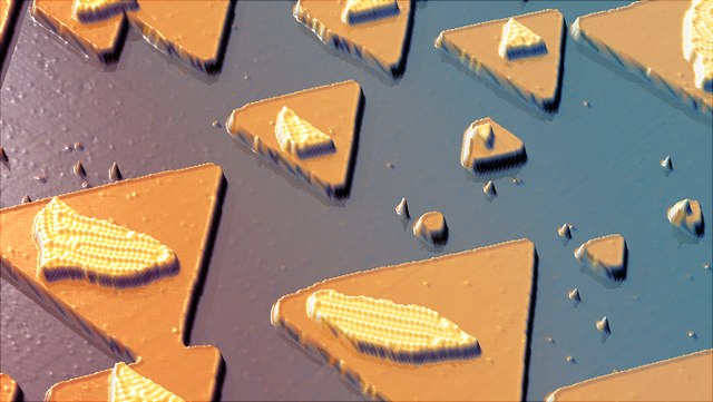 Fe-Nanostrukturen auf einer Ir(111)-Oberfläche.