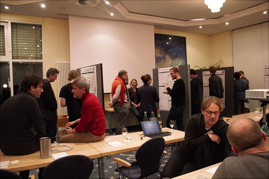 wissenschaftliche diskussionen am abend -540x360 Scientific discussions