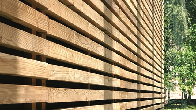 Holzfassade