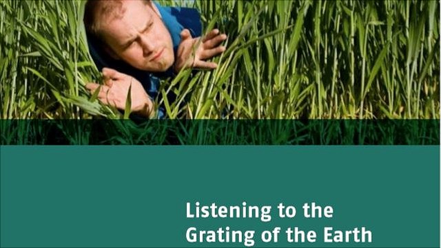 4 eng Cover picture, man in gras