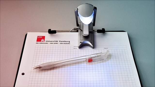 Foto-UHH-Baumann-20100617-0061-640x361 UHH Block und Stift