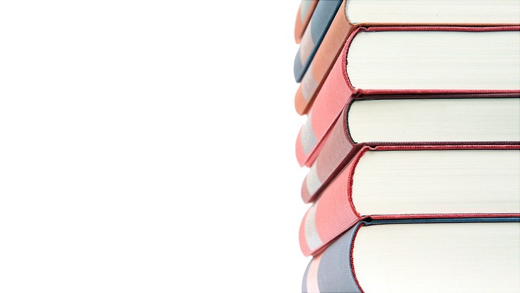 Bücher nebeneinander