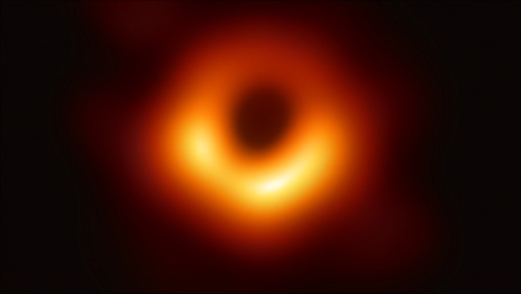 first photo of a black hole