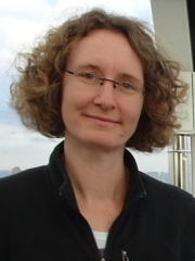 Dr. Claudia Fiencke