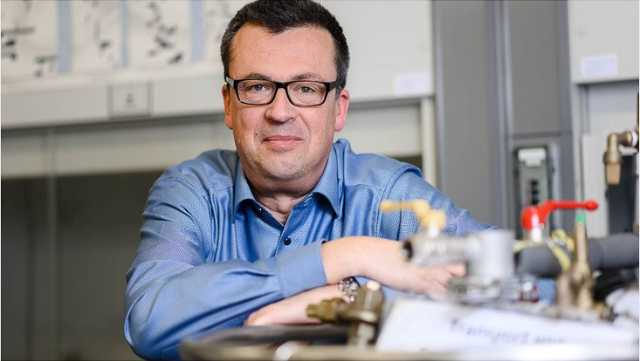 froeba-michael-sebastianengels-640x361 Prof. Michael Fröba