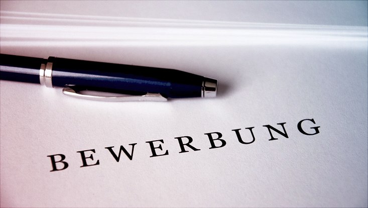 Schriftzug "Bewerbung" + Kugelschreiber