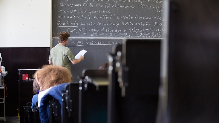 Hamburg Summer School Lecture