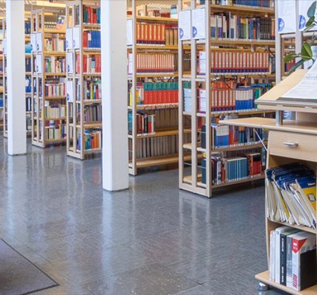bibliothek fb chemie 640x595 Bücherregal