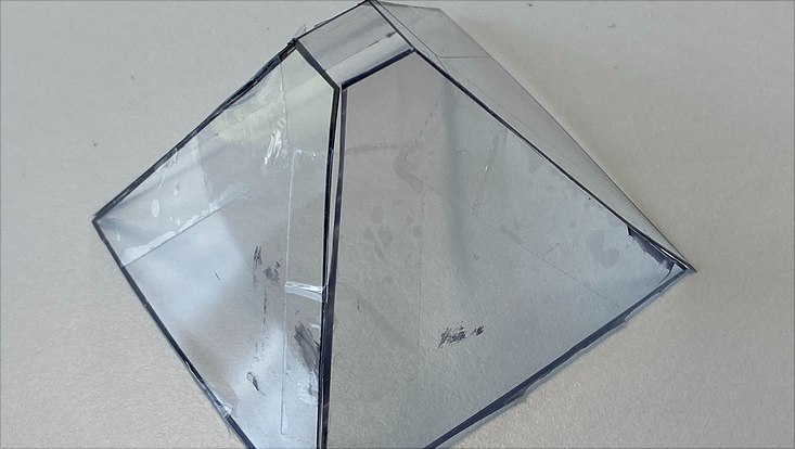 pyramide pyramide aus folie