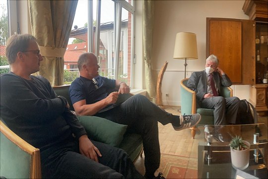 pi-discussion-group-540x360 PI Cooperation Meetings