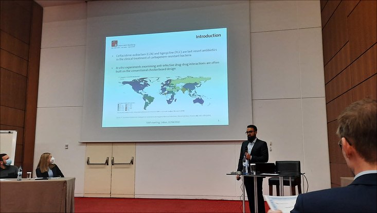 2022_04_eccmid_farooq-733x414 Aneeq Farooq presenting at ISAP