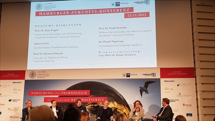panel_discussion