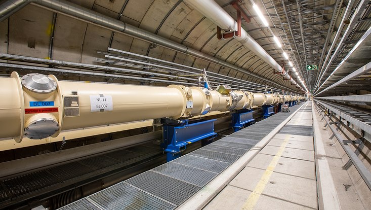 Magnet row of the ALPS experiment in the HERA tunnel: In this part of the magnets, intense laser light is reflected back and forth, from which axions are supposed to form.