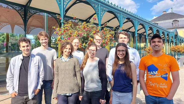 Group Picture at Herrenhäuser Gärten