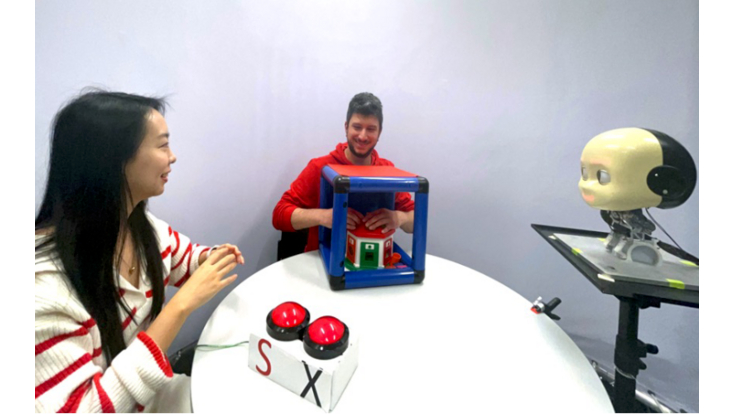robotintheroom