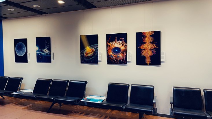 20240403-141443-733x414 Pictures in the waiting area