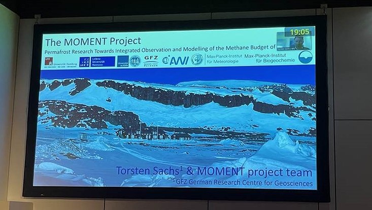 Online-presentation at a conference about MOMENT project