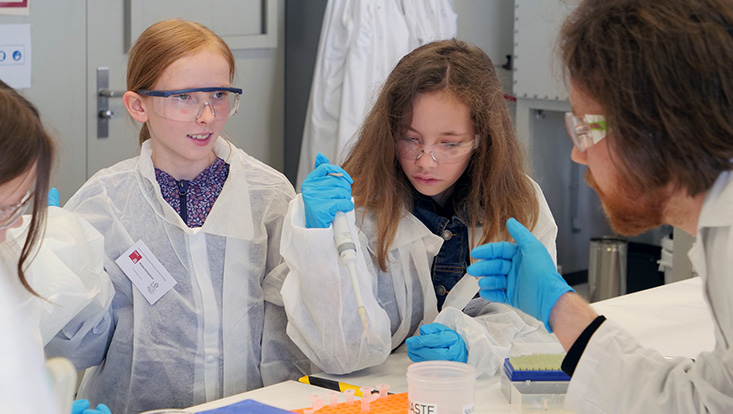 bild20-733x414 Girls' Day in den Nanowissenschaften