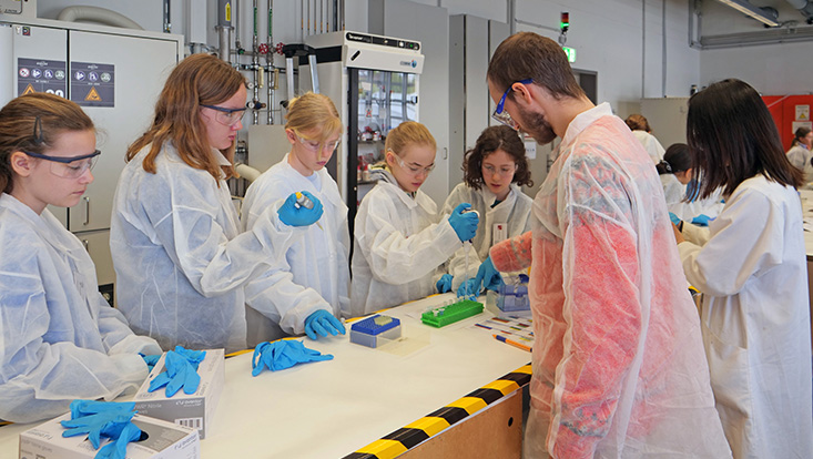 bild22-733x414 Girls' Day in den Nanowissenschaften